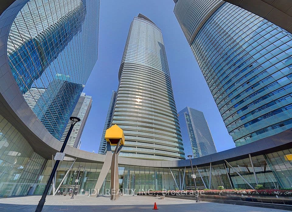 14 York Street 2012, Toronto, ON M5J 0B1 – main photo