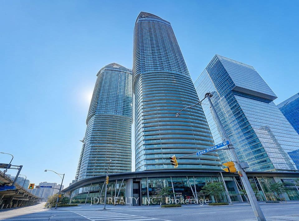 14 York Street 2012, Toronto, ON M5J 0B1 – photo 2