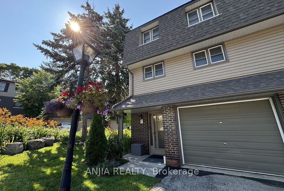 7 Purple Sageway, Toronto, ON M2H 2Z6 – photo 3