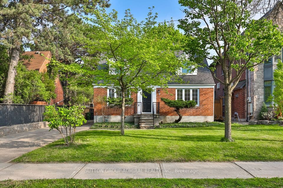 81 Yorkview Drive, Toronto, ON M2R 1J9 – photo 2