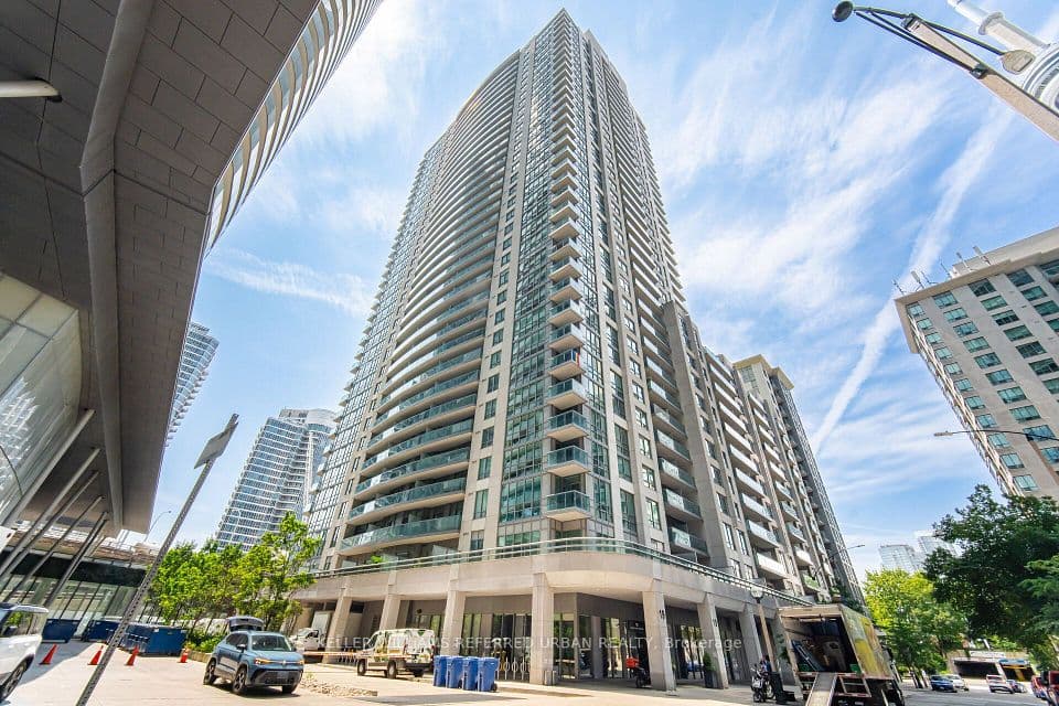 19 Grand Trunk Crescent 3708, Toronto, ON M5J 3A3 – main photo