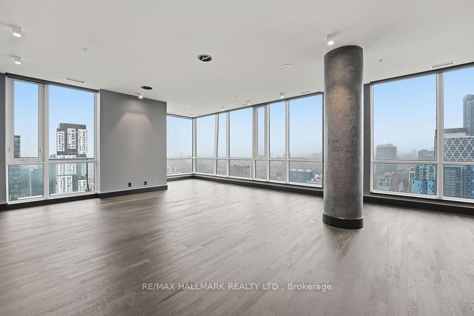 199 Richmond Street W PH101, Toronto, ON M5V 0H4 – photo 2