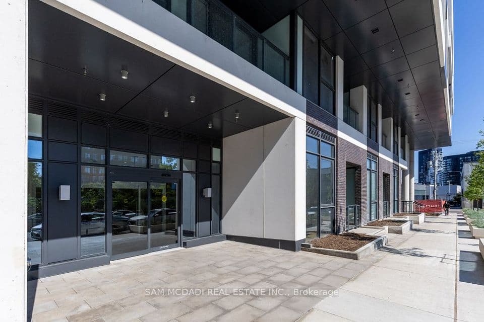 5 Defries Street 801, Toronto, ON M5A 0W7 – photo 3