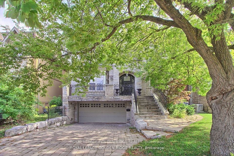 99 Bannockburn Avenue, Toronto, ON M5M 2M9 – photo 2