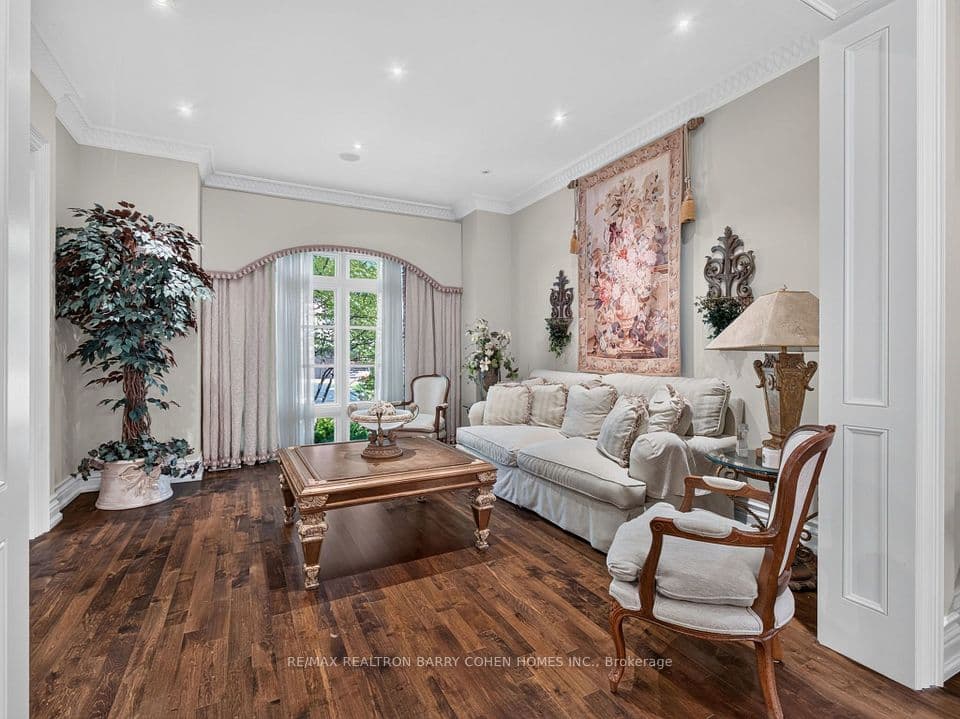 57 Yorkminster Road, Toronto, ON M2P 1M4 – photo 3