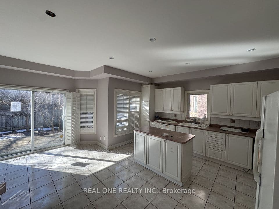 3022 Bayview Avenue, Toronto, ON M2N 5L1 – photo 2
