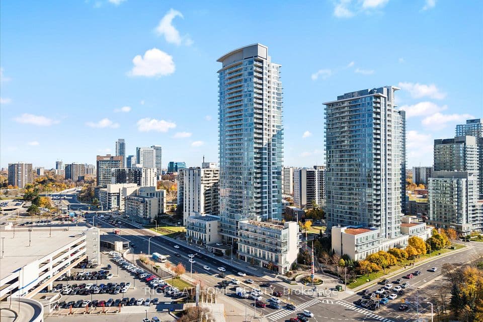 70 Forest Manor Road 217, Toronto, ON M2J 0A9 – main photo