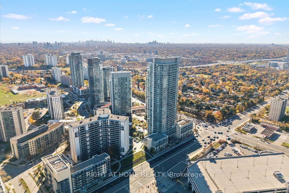 70 Forest Manor Road 217, Toronto, ON M2J 0A9 – photo 2