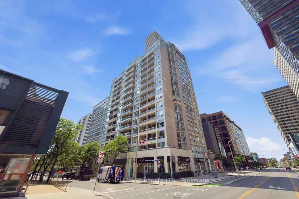 43 Eglinton Avenue E 310, Toronto, ON M4P 1A2 – main photo