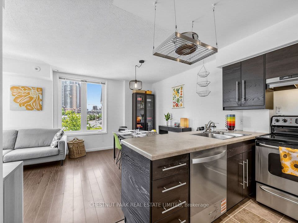 26 Douro Street 333, Toronto, ON M6K 3M4 – photo 2