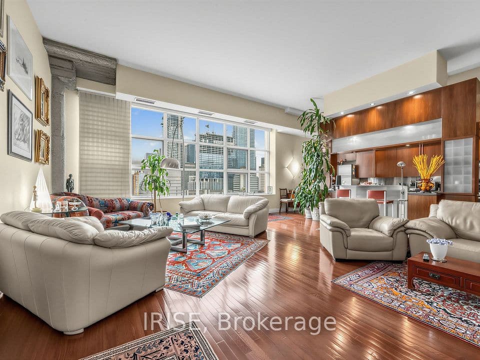 155 Dalhousie Street W 1014, Toronto, ON M5B 2P7 – main photo