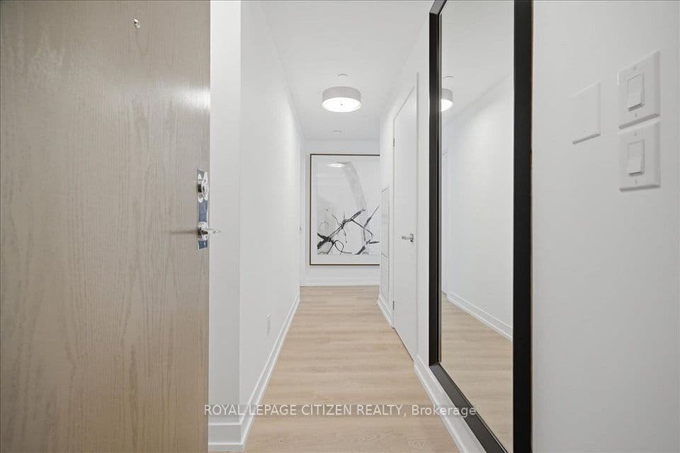 21 Widmer Street 1911, Toronto, ON M5V 0B8 – photo 3
