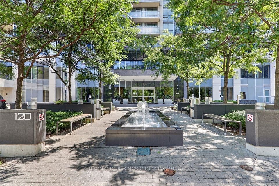 120 Harrison Garden Boulevard 317, Toronto, ON M2N 0H1 – photo 3