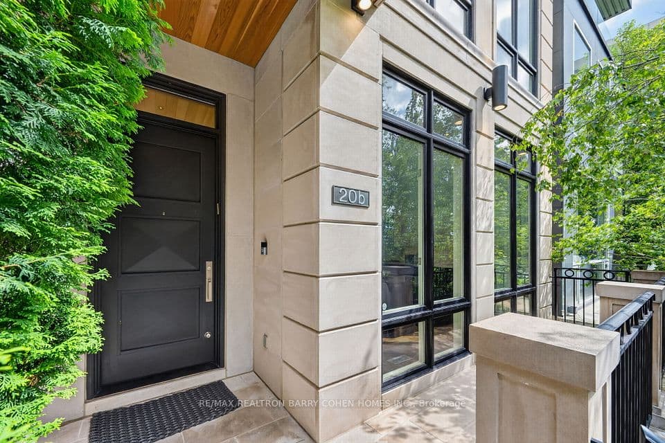 20B Woodlawn Avenue W, Toronto, ON M4V 1G7 – photo 2