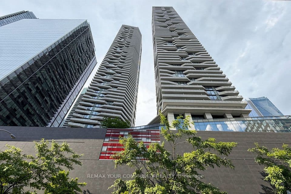 88 Harbour Street 3702, Toronto, ON M5J 1B7 – photo 3