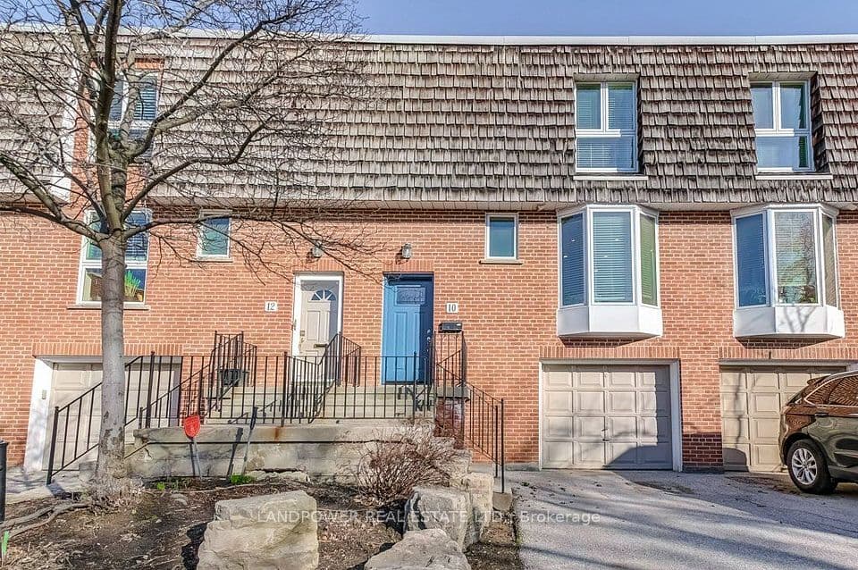 10 Brassbell Mill Way, Toronto, ON M2L 1P7 – main photo