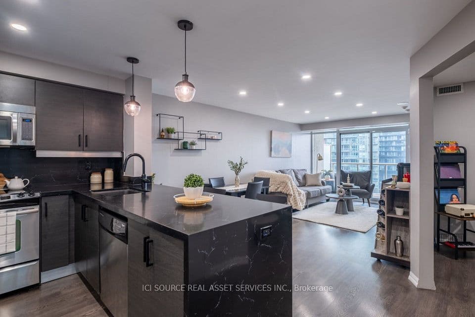 125 Western Battery Road 1109, Toronto, ON M6K 3R8 – main photo