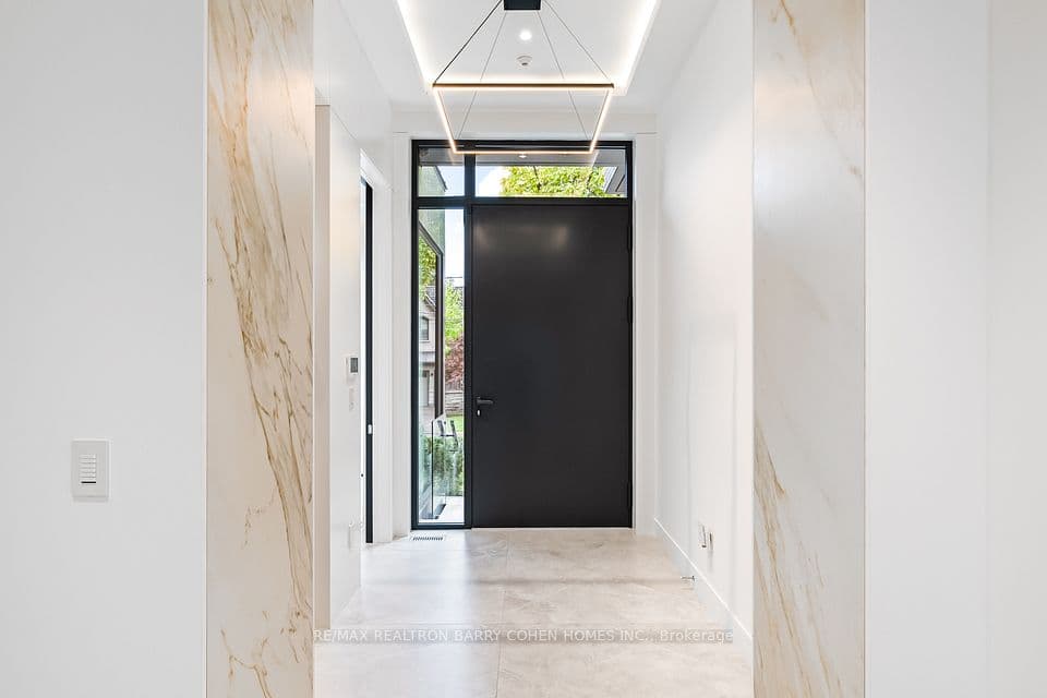 90 Esgore Drive, Toronto, ON M5M 3R8 – photo 3