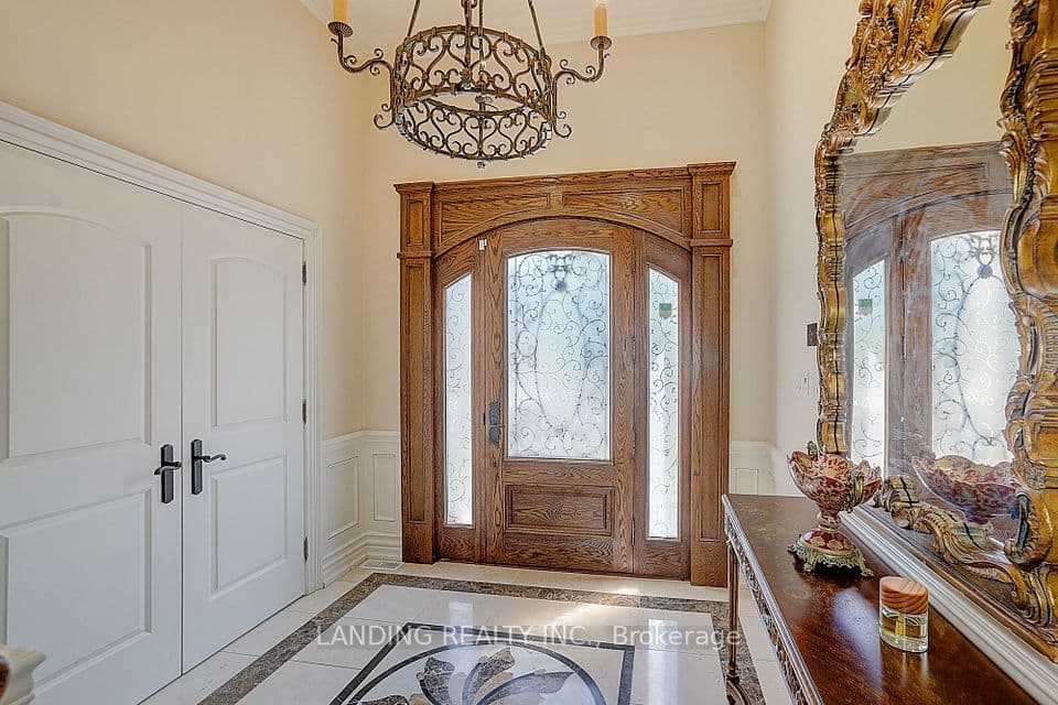 24 Abbotsford Road, Toronto, ON M2N 2P8 – photo 3