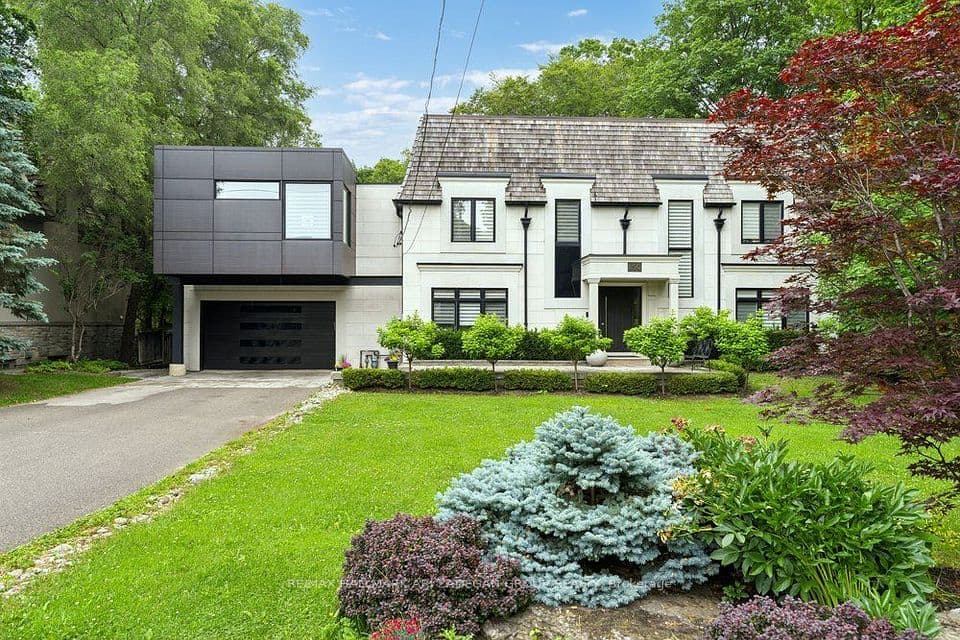 150 Sandringham Drive ., Toronto, ON M3H 1E3 – main photo