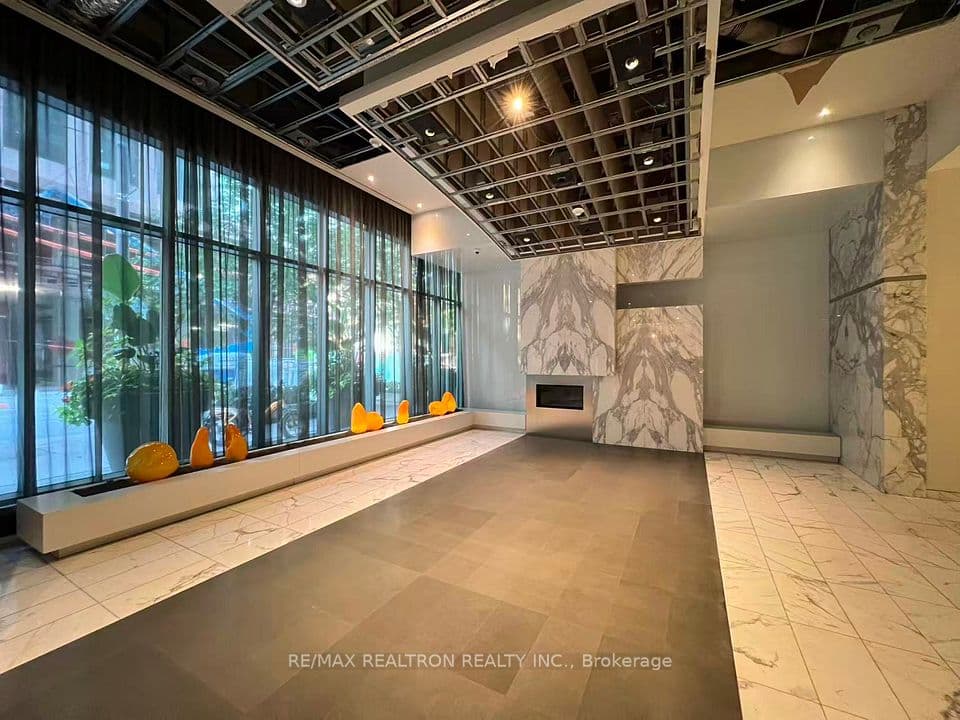 8 Charlotte Street 214, Toronto, ON M5V 0K4 – photo 3