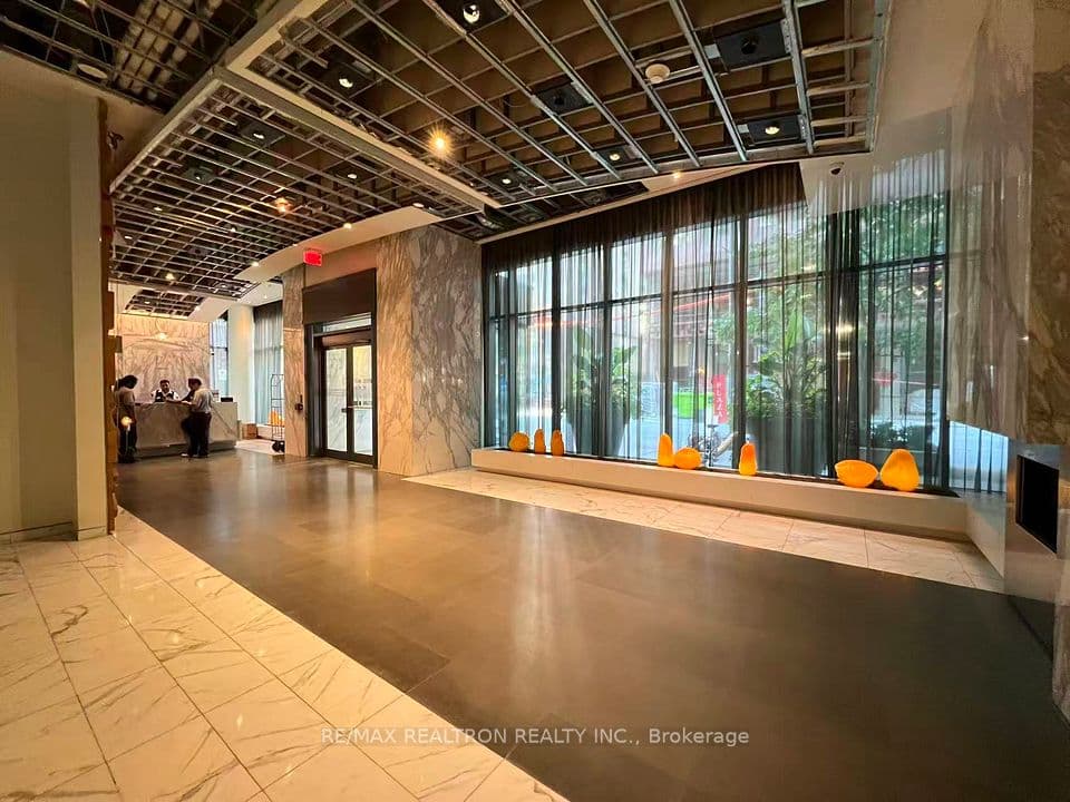 8 Charlotte Street 214, Toronto, ON M5V 0K4 – photo 2