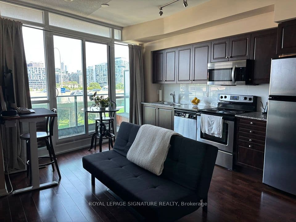 209 Fort York Boulevard 868, Toronto, ON M5V 4A1 – main photo
