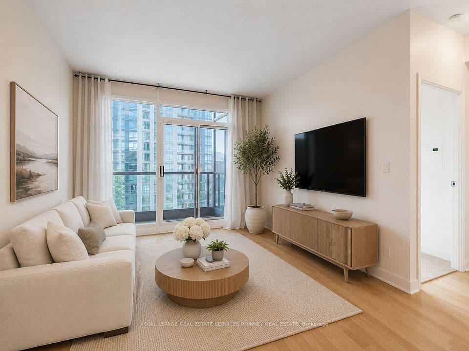 219 Fort York Boulevard 2806, Toronto, ON M5V 1B1 – photo 3