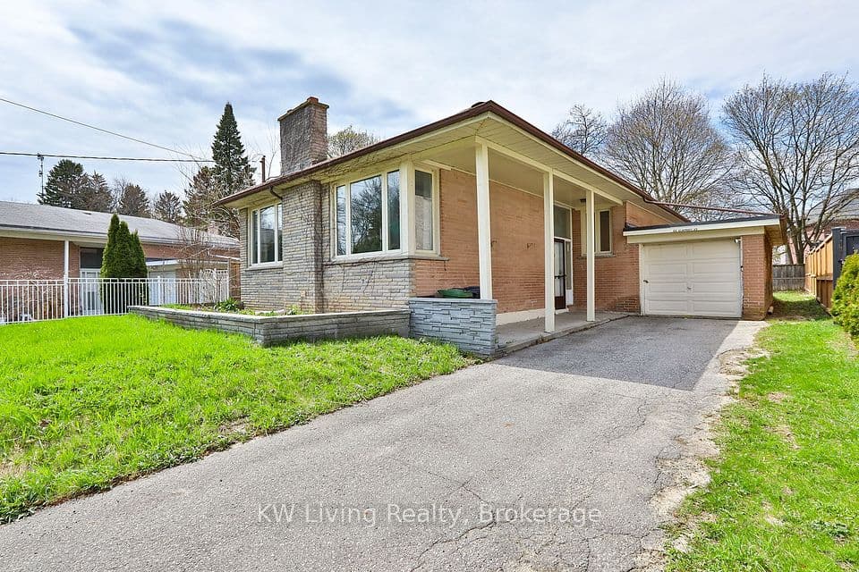 66 Claywood Road, Toronto, ON M2N 2R2 – main photo