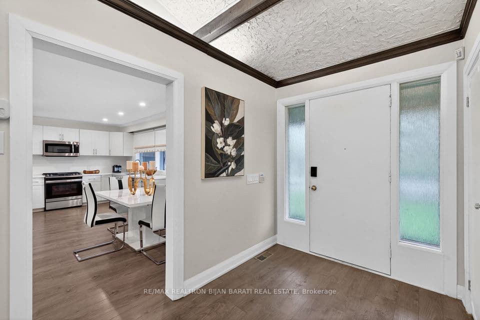73 Forest Grove Drive, Toronto, ON M2K 1Z4 – photo 3