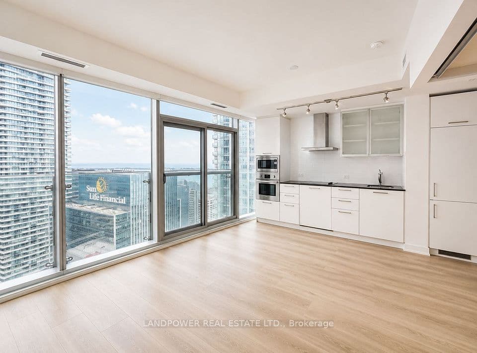 12 York Street 5101, Toronto, ON M5J 0A9 – main photo