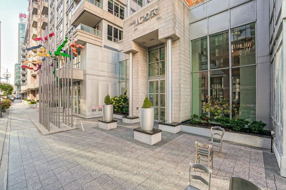 250 Wellington Street W 635, Toronto, ON M5V 3P6 – photo 3