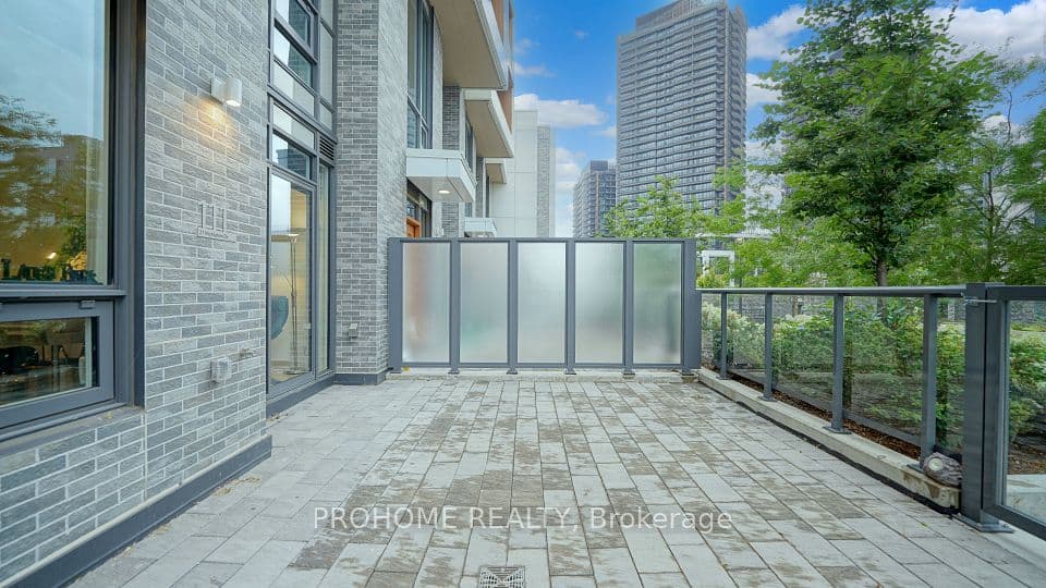 27 McMahon Drive 111, Toronto, ON M2K 0J2 – photo 2