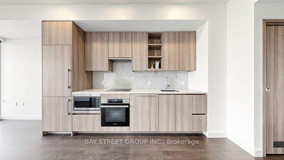95 McMahon Drive 2515, Toronto, ON M2K 0H2 – main photo