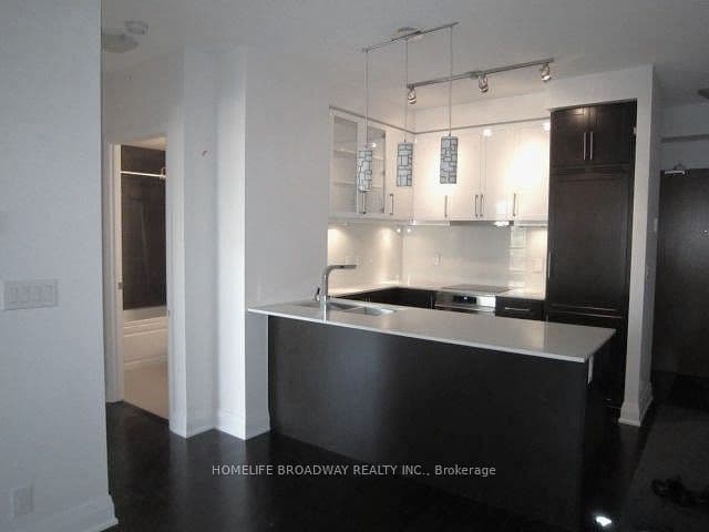 21 Clairtrell Road 401, Toronto, ON M2N 0G8 – photo 2