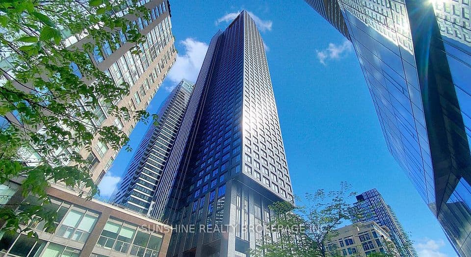 8 Wellesley Street W 1901, Toronto, ON M4Y 0J5 – main photo