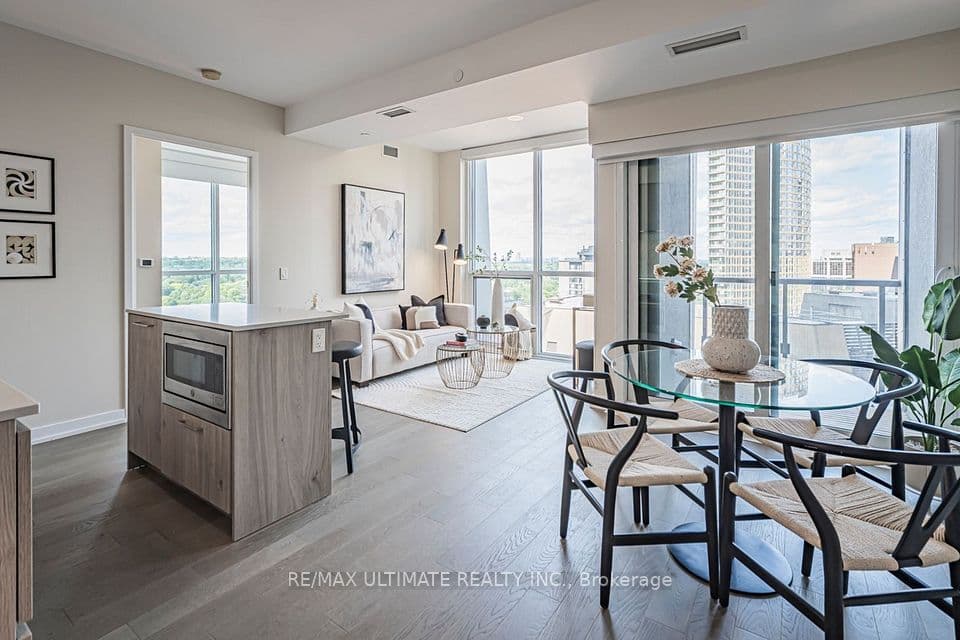 1 Yorkville Avenue 1208, Toronto, ON M4W 1L1 – main photo