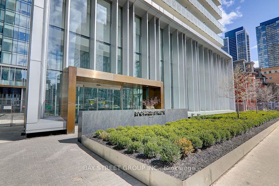 50 Charles Street E 910, Toronto, ON M4Y 0C3 – photo 3