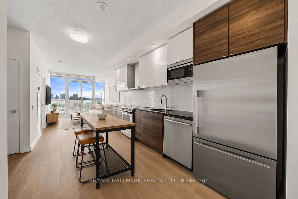 121 McMahon Drive 3102, Toronto, ON M2K 0C2 – main photo
