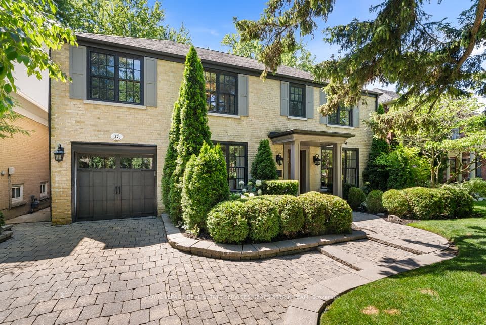17 Noel Avenue, Toronto, ON M4G 1B2 – main photo