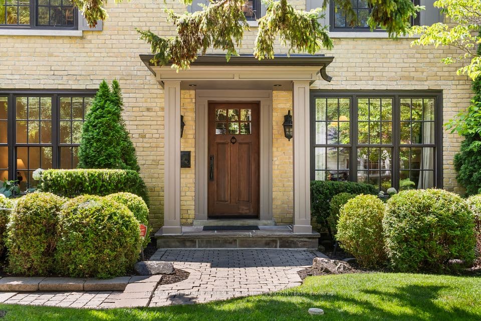 17 Noel Avenue, Toronto, ON M4G 1B2 – photo 2