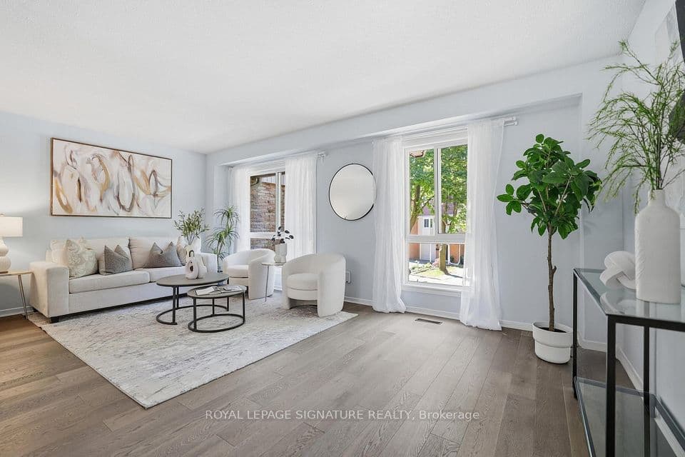 22 Snapdragon Drive, Toronto, ON M2J 4X6 – main photo