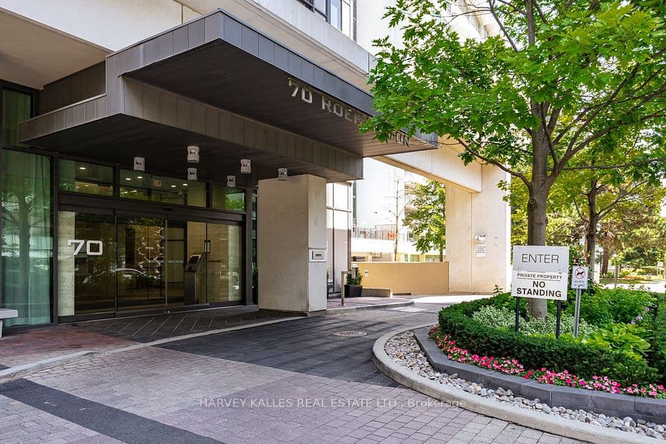 70 Roehampton Avenue 813, Toronto, ON M4P 1R2 – photo 2