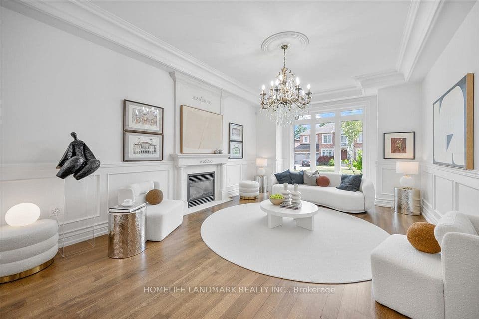 92 Caines Avenue, Toronto, ON M2R 2L3 – photo 3
