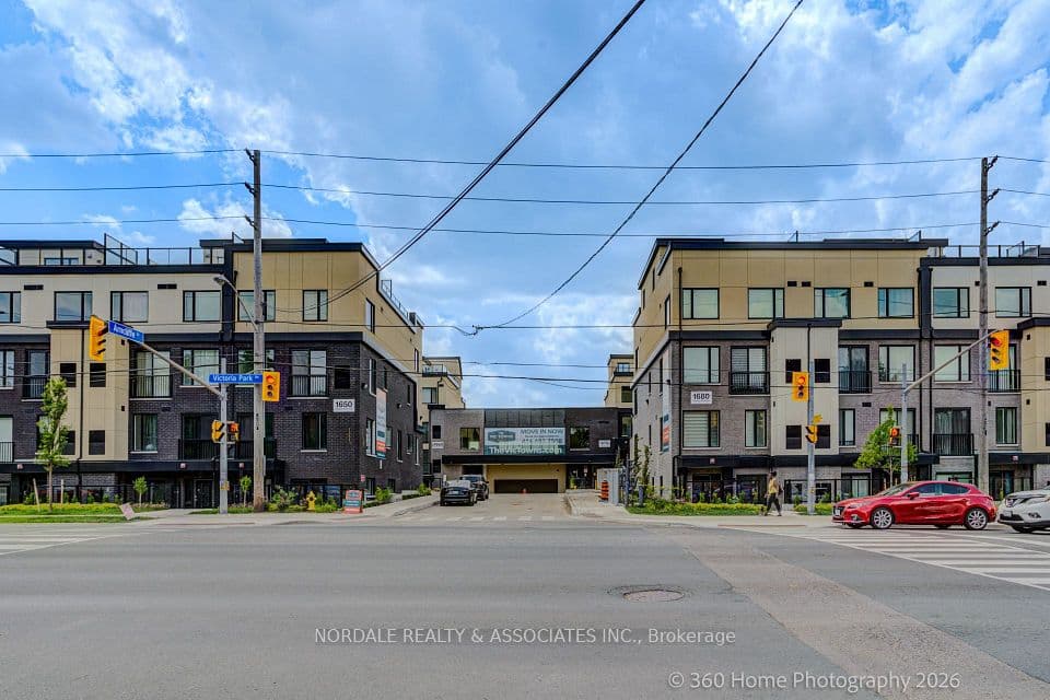 1670 Victoria Park Avenue D109, Toronto, ON M1R 0G8 – main photo