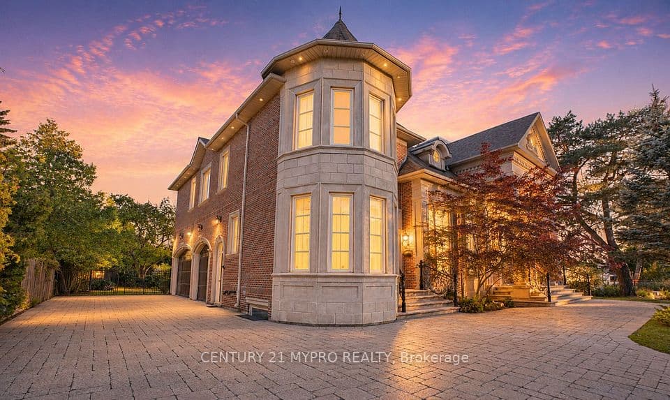 5 Saintfield Avenue, Toronto, ON M3C 2M4 – photo 2