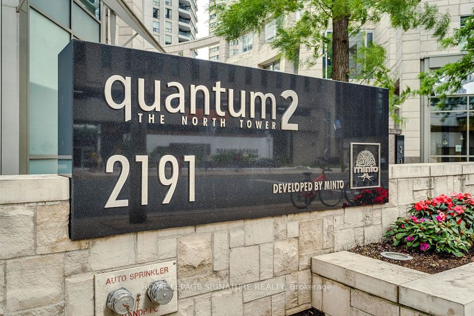 2191 Yonge Street 910, Toronto, ON M4S 3H8 – photo 2
