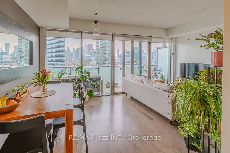 70 Distillery Lane 1409, Toronto, ON M5A 0E3 – photo 3