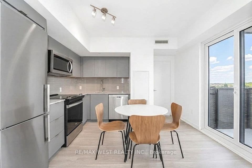 500 Wilson Avenue 721, Toronto, ON M3H 5Y9 – photo 3