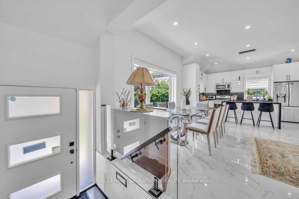 3 Pamcrest Drive, Toronto, ON M2M 2L9 – photo 3